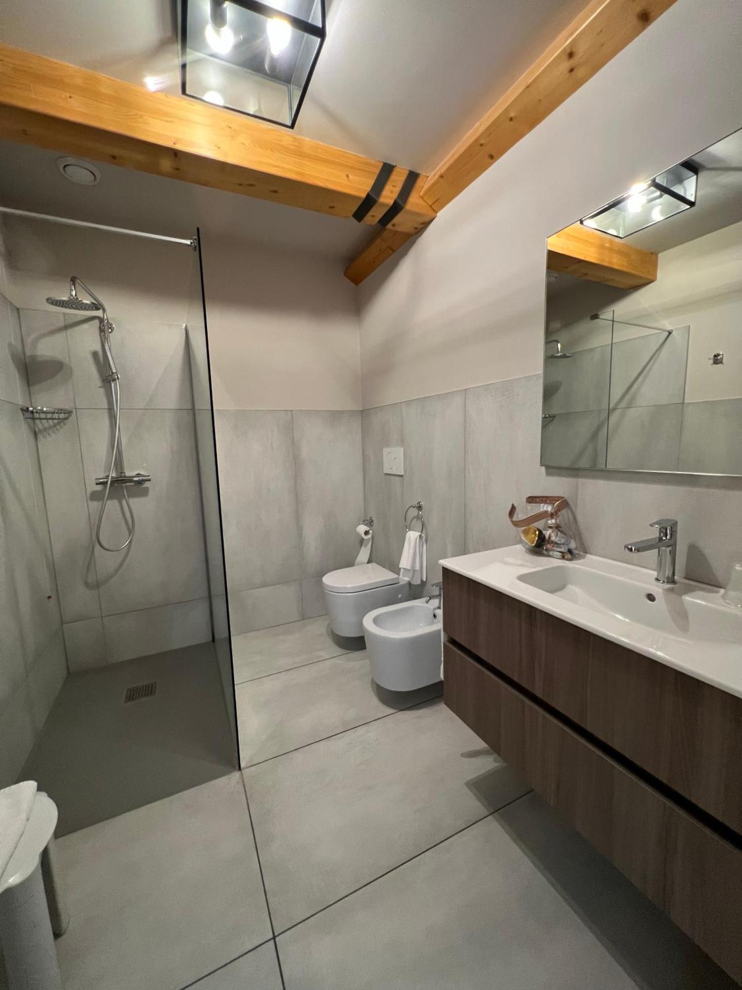 Nuova Filanda Rooms And More 瓦尔多比亚德内 外观 照片