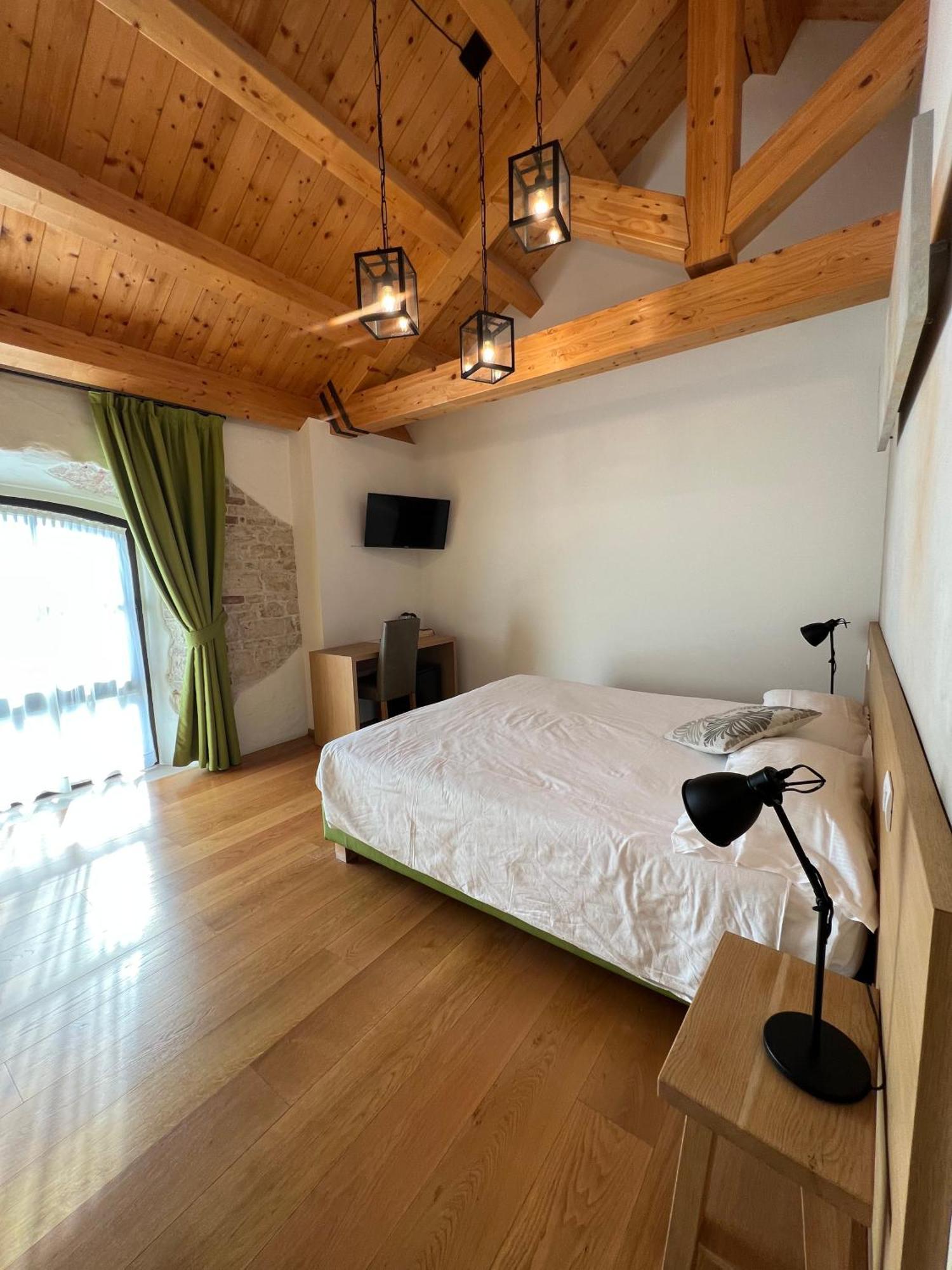 Nuova Filanda Rooms And More 瓦尔多比亚德内 外观 照片